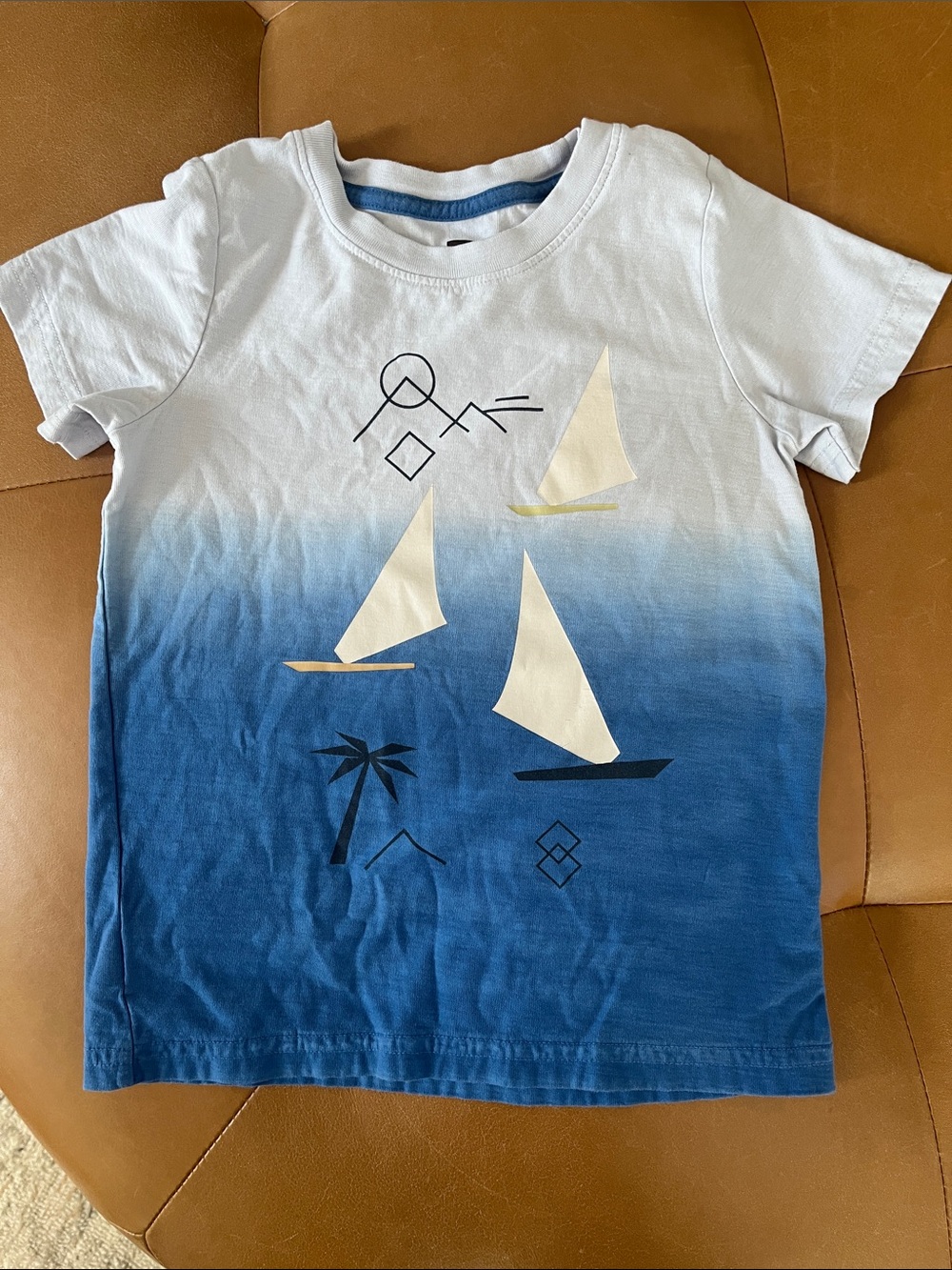 Ombré sailboat Tea tee